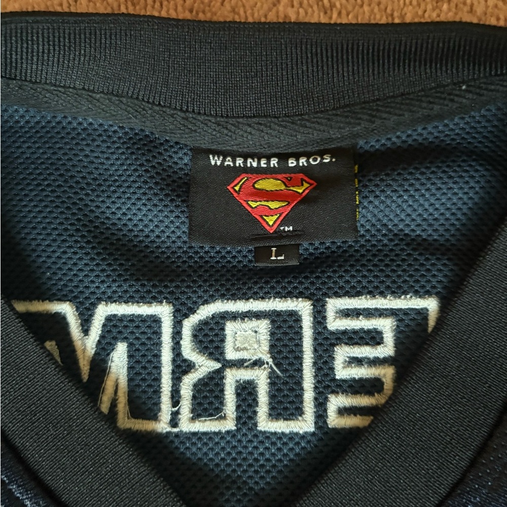 Vintage 2002 Warner Bros Superman Man of Steel Football Jersey Black Mens L - Picture 3 of 7